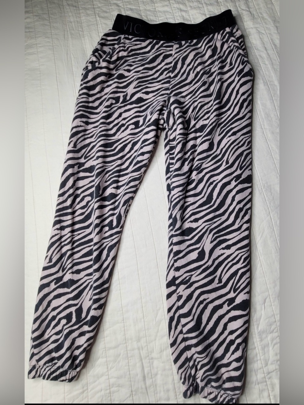 Victoria’s Secret High Waisted Joggers Women’s Medium Zebra Print